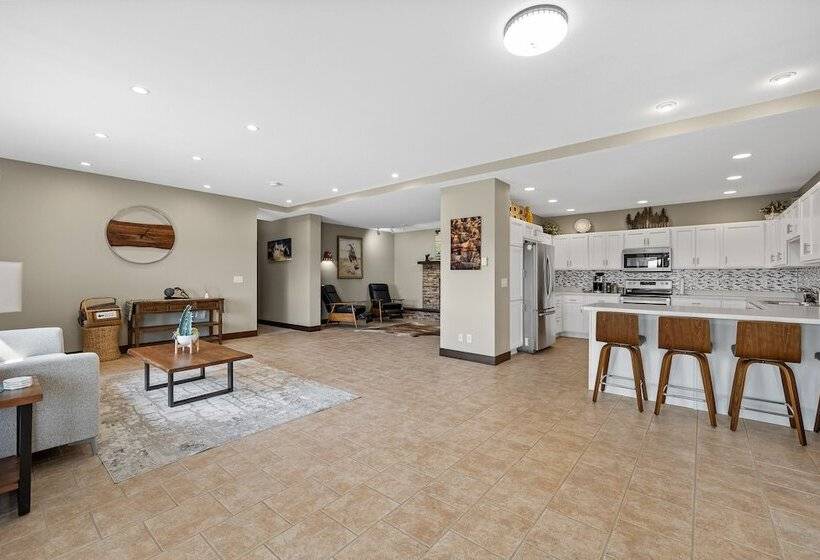 בית מלון כפרי Cheyenne River Ranch With Hot Tub