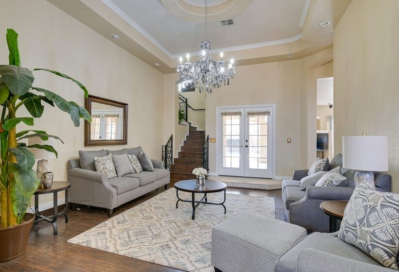 Luxe Yuma Home With Private Pool!