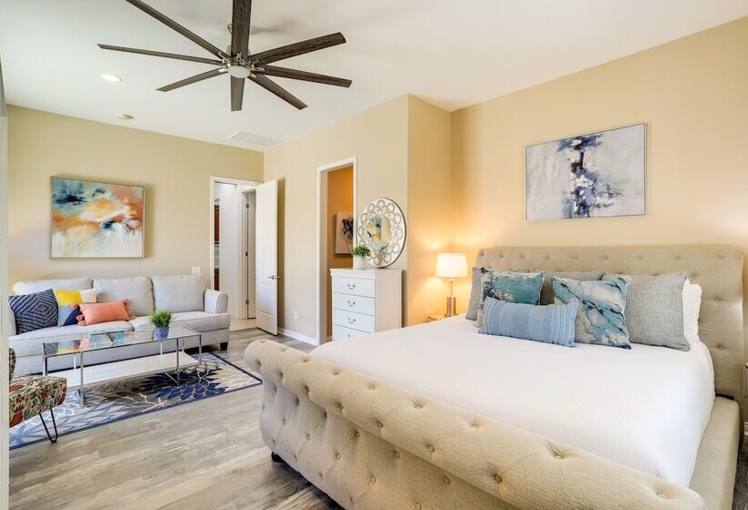 Luxury Palm Desert Vacation Home W/ Private Oasis