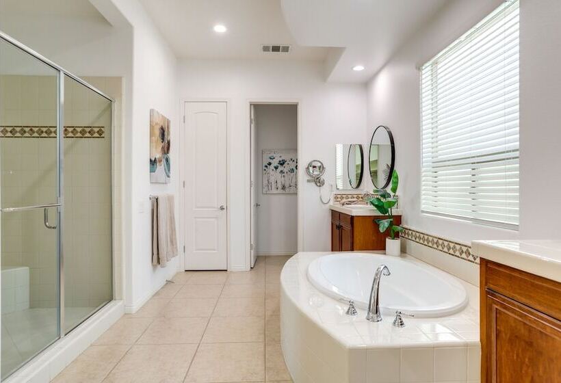 Luxury Palm Desert Vacation Home W/ Private Oasis