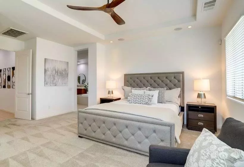 Luxury Palm Desert Vacation Home W/ Private Oasis