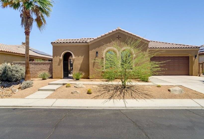 Luxury Palm Desert Vacation Home W/ Private Oasis