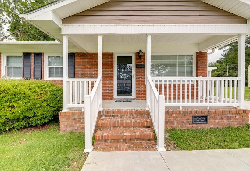 New Bern Vacation Rental: 2 Mi To Downtown