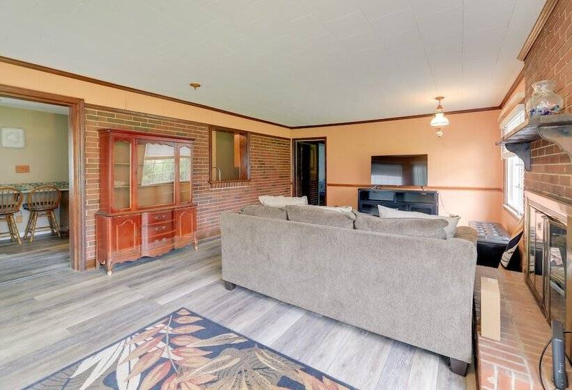 New Bern Vacation Rental: 2 Mi To Downtown