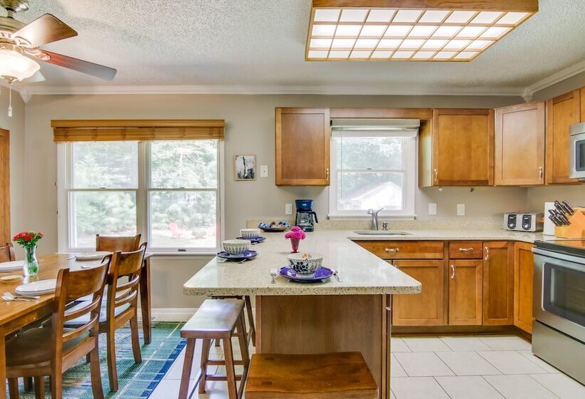 Ocean Pines Hideaway W/ Fire Pit & Gas Grill!