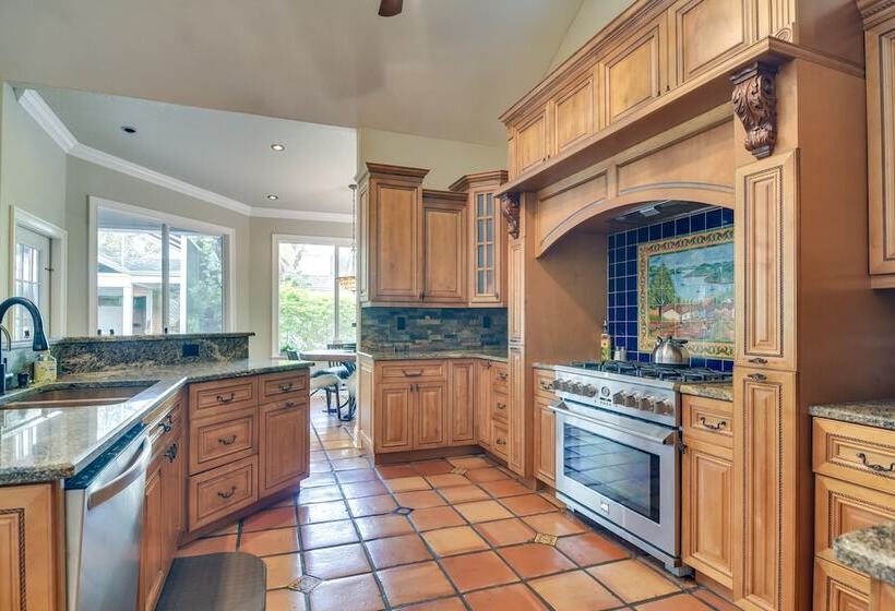 Palm Harbor Home W/ Private Pool, 4 Mi To Beach