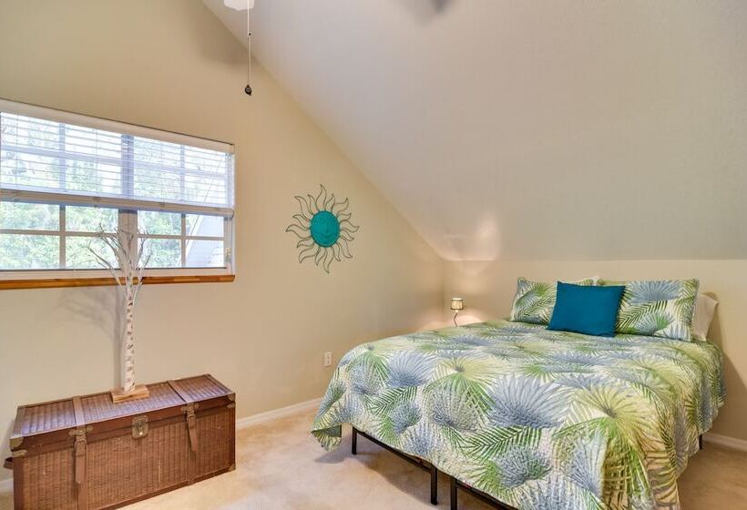 Palm Harbor Home W/ Private Pool, 4 Mi To Beach