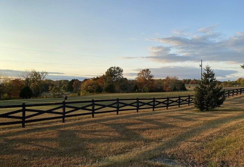 Panzió 3547 Pleasant Run Rd