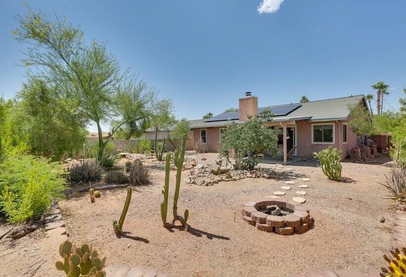 Pet Friendly Tucson Home W/ Gas Grill & Fire Pit!