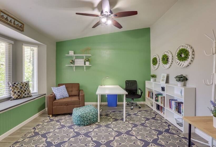 Pet Friendly Tucson Home W/ Gas Grill & Fire Pit!