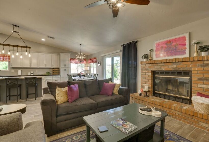 Pet Friendly Tucson Home W/ Gas Grill & Fire Pit!