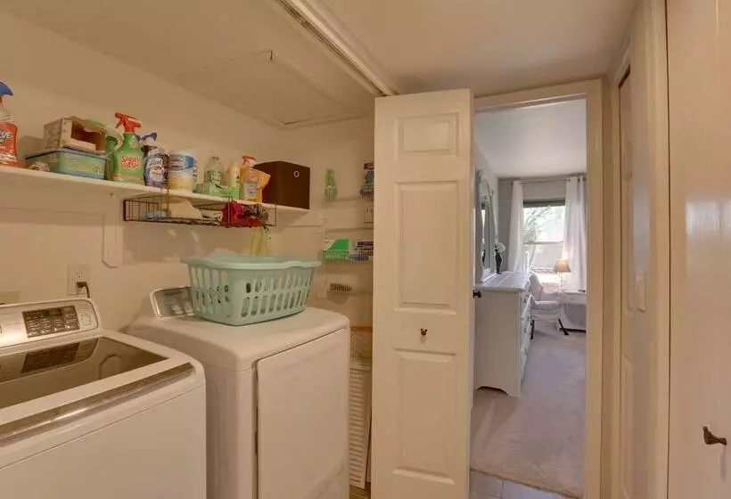 Pet Friendly Tucson Home W/ Gas Grill & Fire Pit!