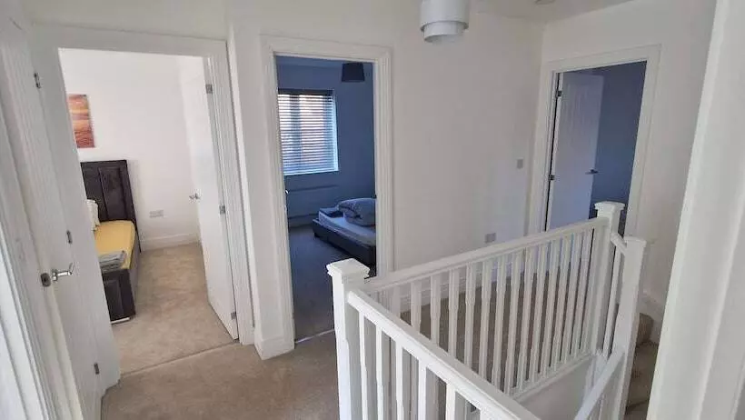 Residenssi Brand New Entire 4 Bed House In Peterborough