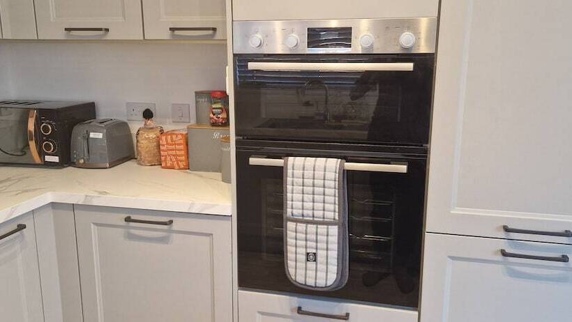 레지던스 Brand New Entire 4 Bed House In Peterborough