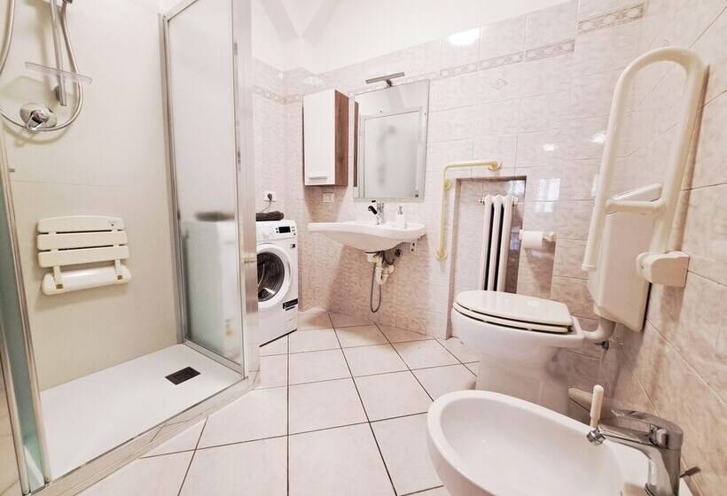 اقامتگاه Casa Alpina Aosta