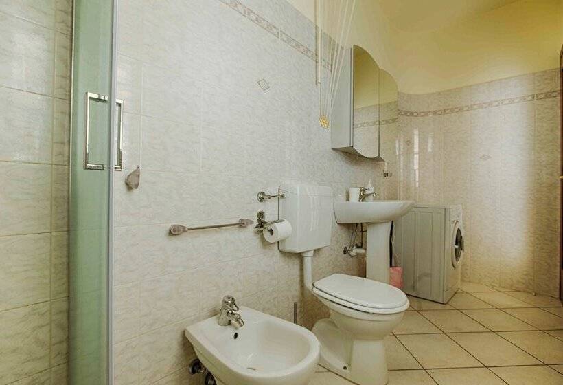 اقامتگاه Casa Alpina Aosta