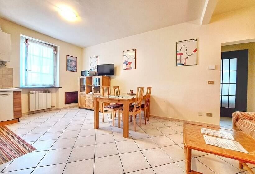 اقامتگاه Casa Alpina Aosta