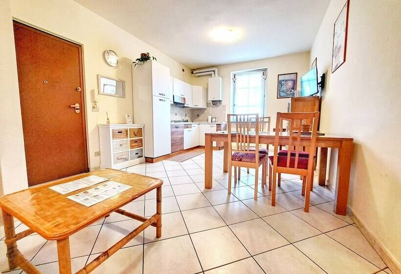 اقامتگاه Casa Alpina Aosta