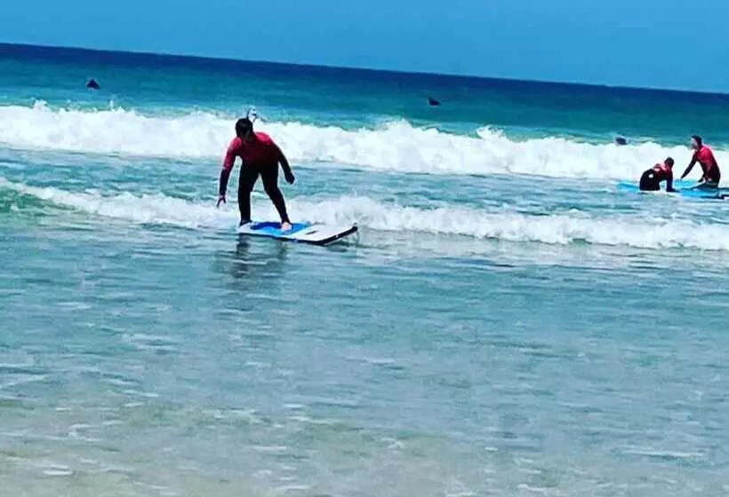 اقامتگاه Impeccable 3 Bed House In Newquay