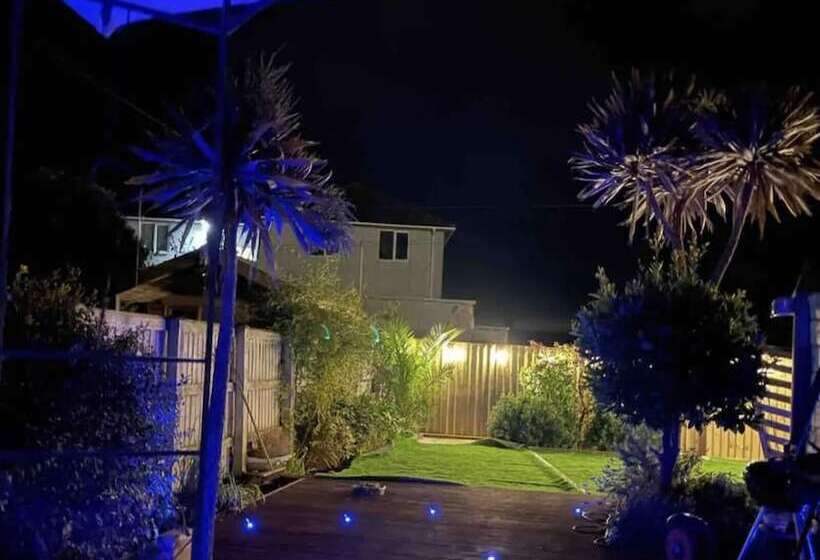 Residens Impeccable 3 Bed House In Newquay