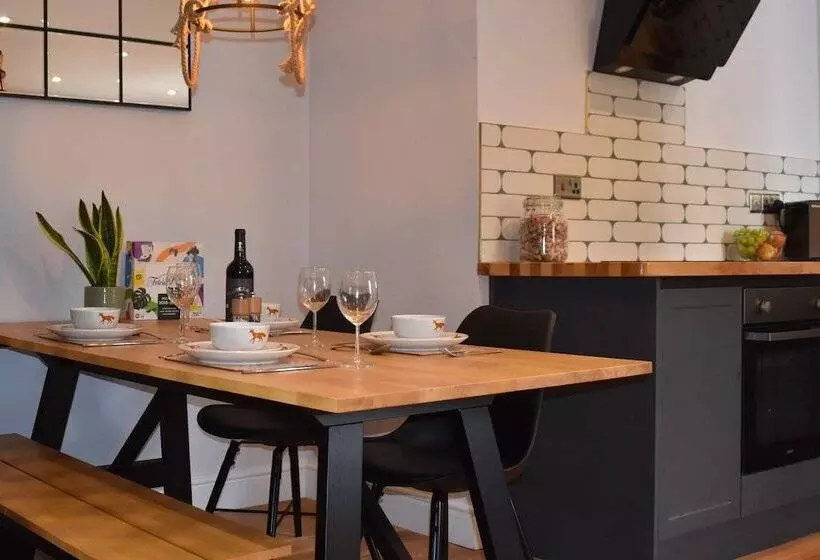 Residenssi Luxury 2 Bed Barn Conversion In Llansteffan