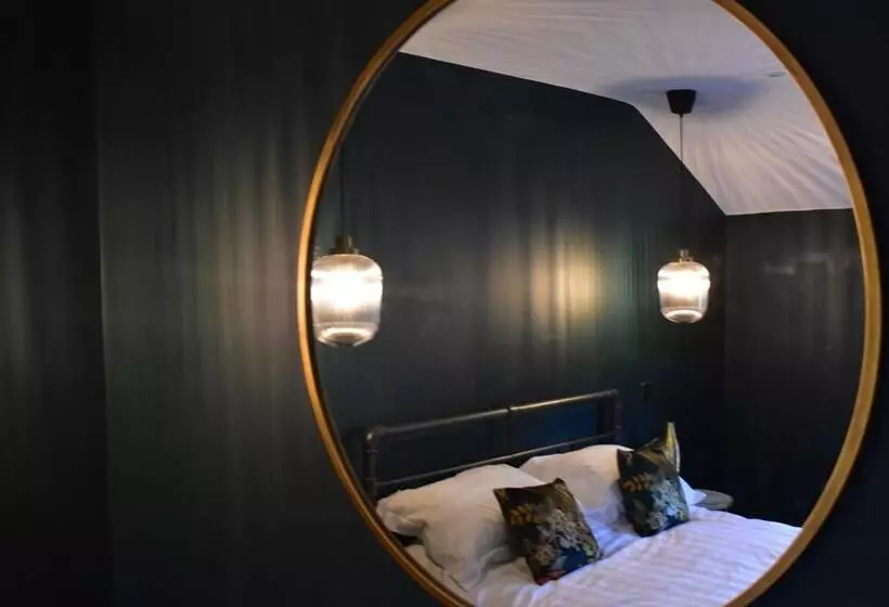 Residenssi Luxury 2 Bed Barn Conversion In Llansteffan