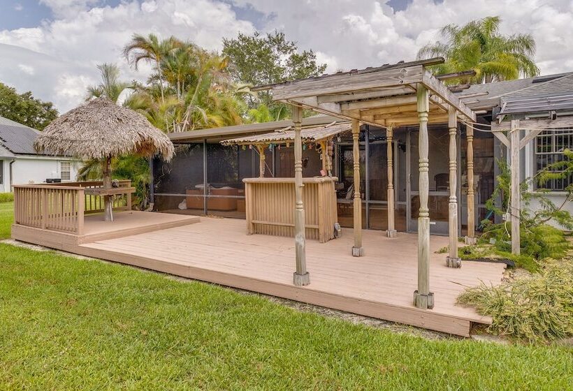 Riverfront Port St Lucie Home: Hot Tub + Dock!