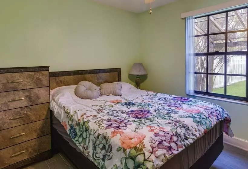 Riverfront Port St Lucie Home: Hot Tub + Dock!