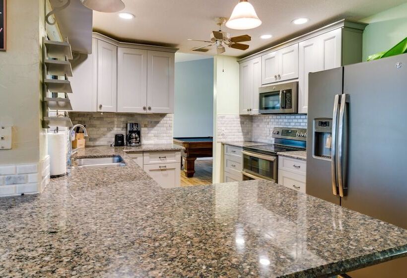 Riverfront Port St Lucie Home: Hot Tub + Dock!