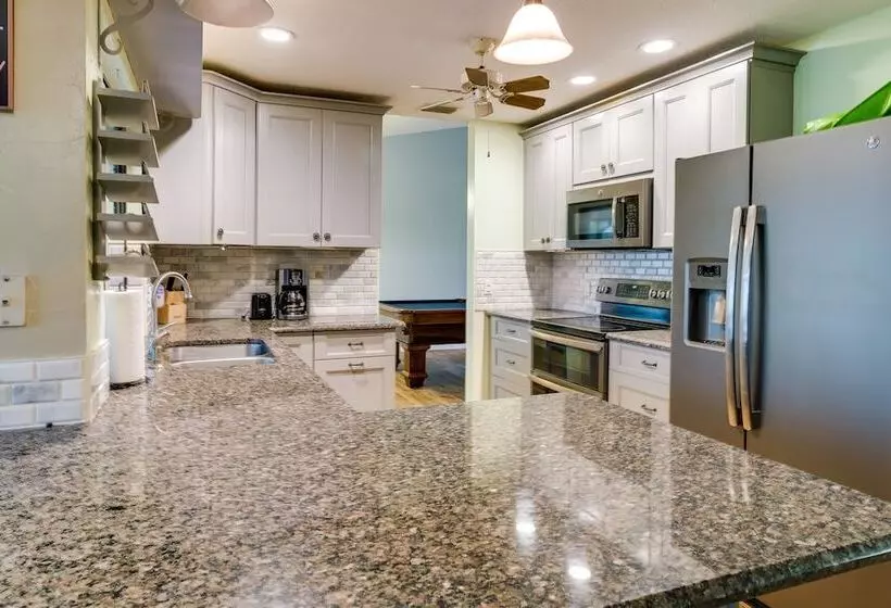 Riverfront Port St Lucie Home: Hot Tub + Dock!