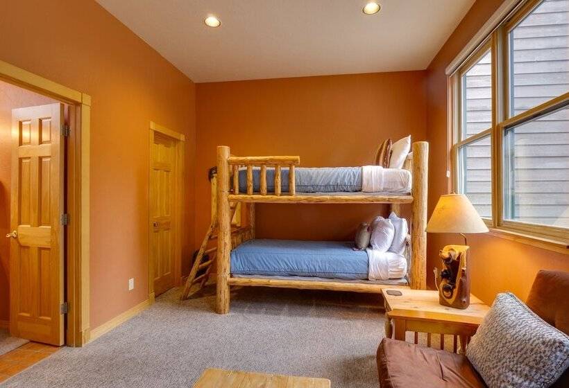 Hot Tub & Ski Shuttle: Rustic Breckenridge Retreat