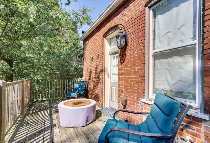 Saint Louis Home W/ Deck: 4 Mi To Downtown!