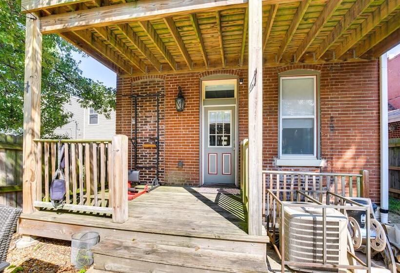 Saint Louis Home W/ Deck: 4 Mi To Downtown!