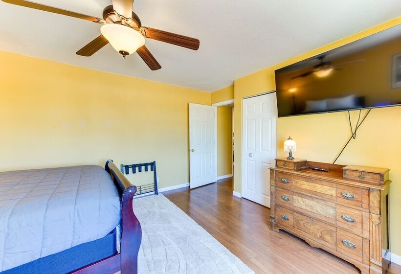 Secluded Mesa Home W/ Pool, Outdoor Kitchen & Bar!