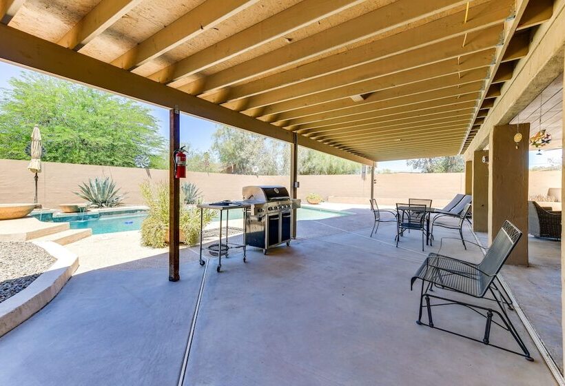 Secluded Mesa Home W/ Pool, Outdoor Kitchen & Bar!
