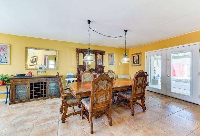 Secluded Mesa Home W/ Pool, Outdoor Kitchen & Bar!