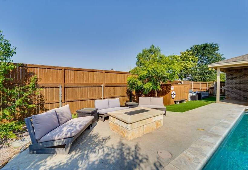 Spacious Lubbock Home W/ Private Pool & Yard!