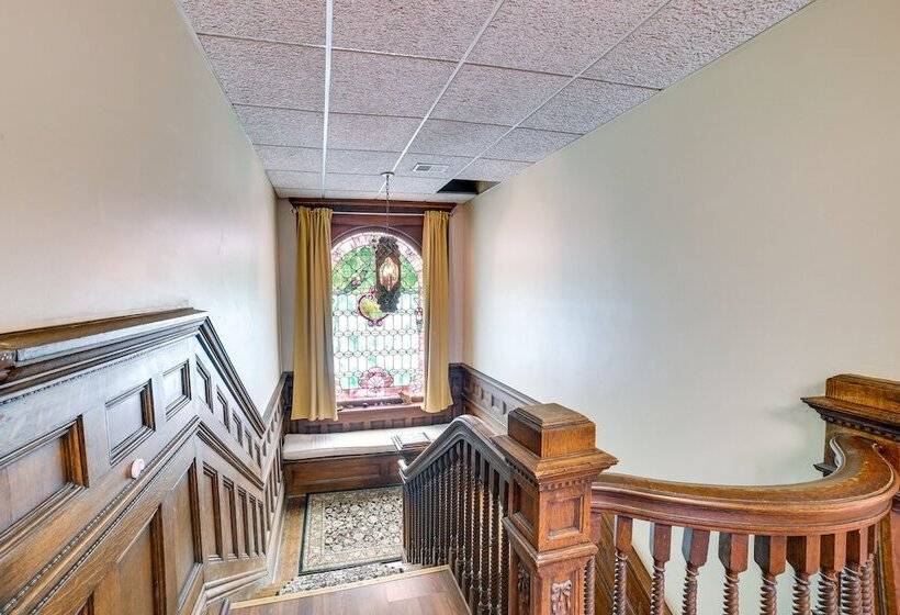 Spacious Pittsburgh Rental: Walk To Frick Park!