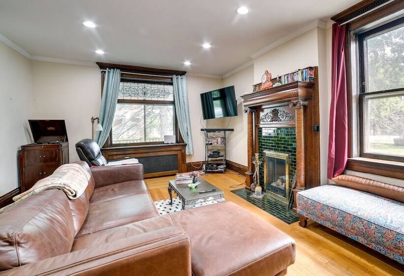 Spacious Pittsburgh Rental: Walk To Frick Park!