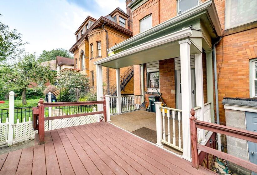 Spacious Pittsburgh Rental: Walk To Frick Park!