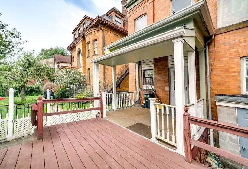 Spacious Pittsburgh Rental: Walk To Frick Park!
