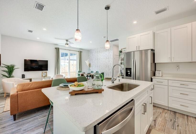 St Augustine Home < 3 Mi To Historic District!