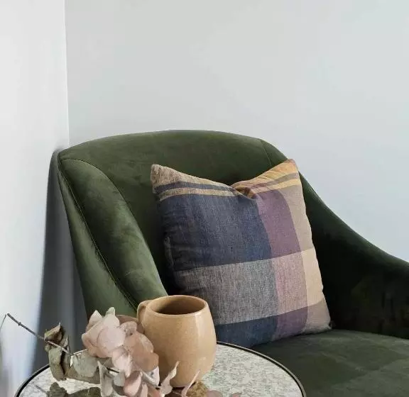 St Hugh Hotel Wagga Wagga