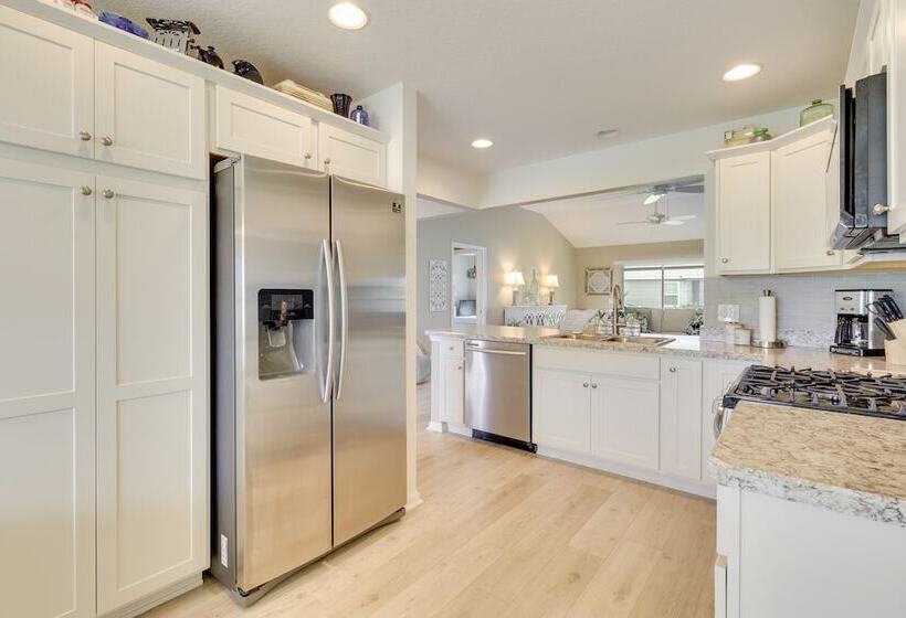 Sumterville Home In The Villages: Screened Porch!