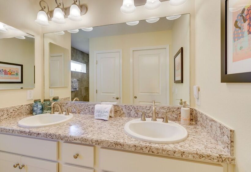 Sumterville Home In The Villages: Screened Porch!