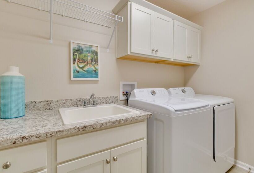 Sumterville Home In The Villages: Screened Porch!