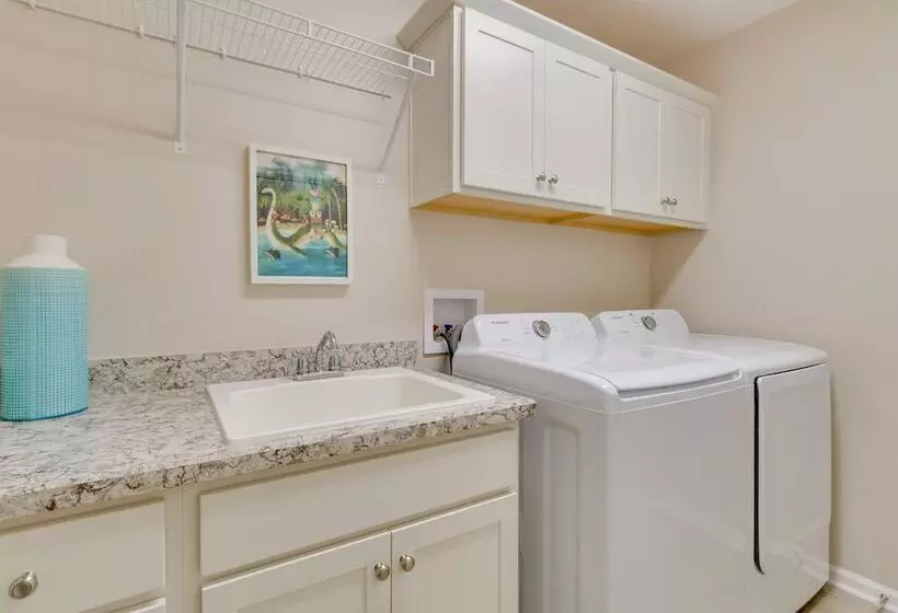 Sumterville Home In The Villages: Screened Porch!