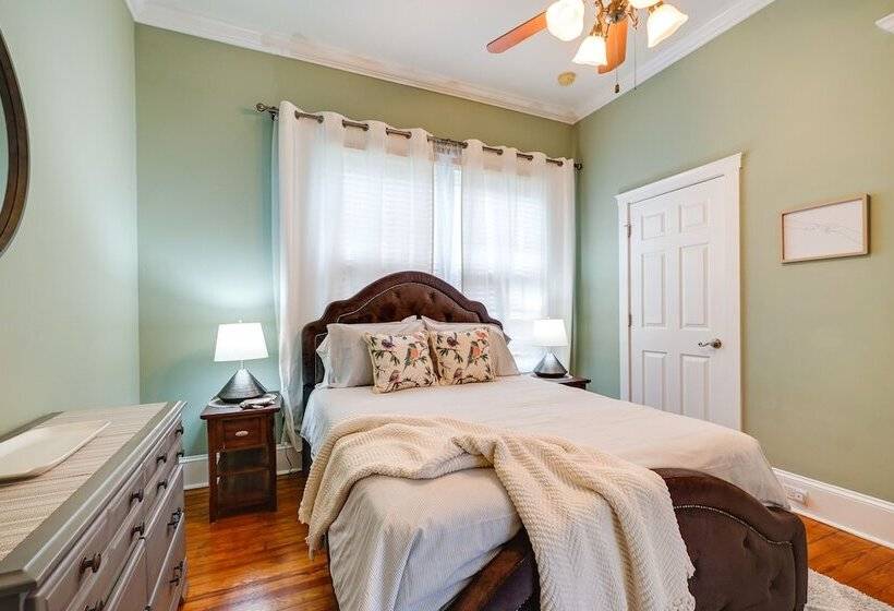 Wilmington Vacation Rental: Close To Riverwalk!