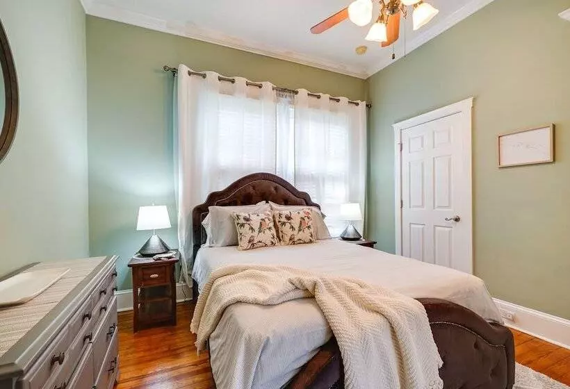 Wilmington Vacation Rental: Close To Riverwalk!