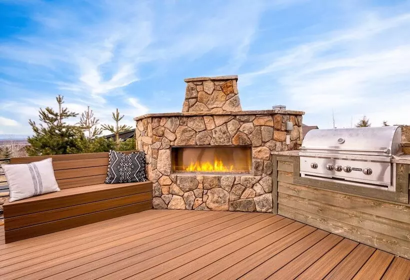 Heritage By Avantstay Luxe Oregon Retreat + Deck